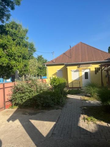 Hajdúszoboszló Dyta2 Apartman מראה חיצוני תמונה
